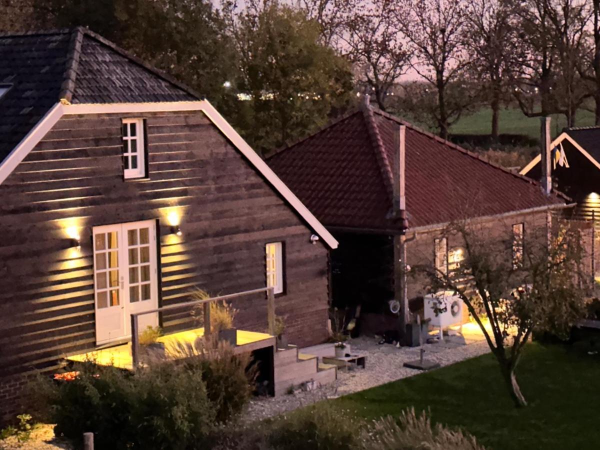 Het Spoel - The Black Barn 屈伦博赫 外观 照片
